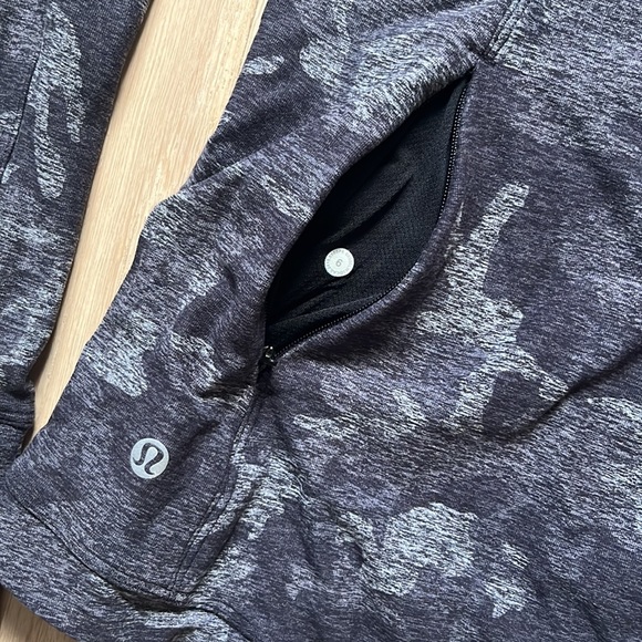 Lululemon Runderful Long Sleeve Shirt - Picture 6 of 7